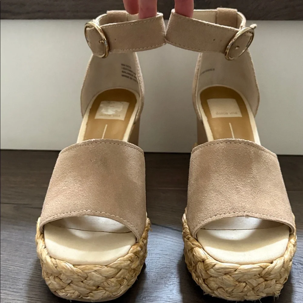 Dolce Vita Tan Suede Espadrille Platform Wedge Sandals Size 6